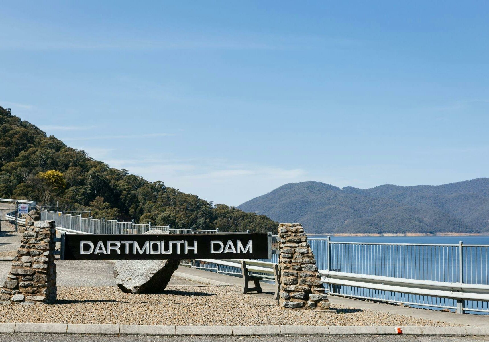 Dartmouth Dam Wall Picnic Area